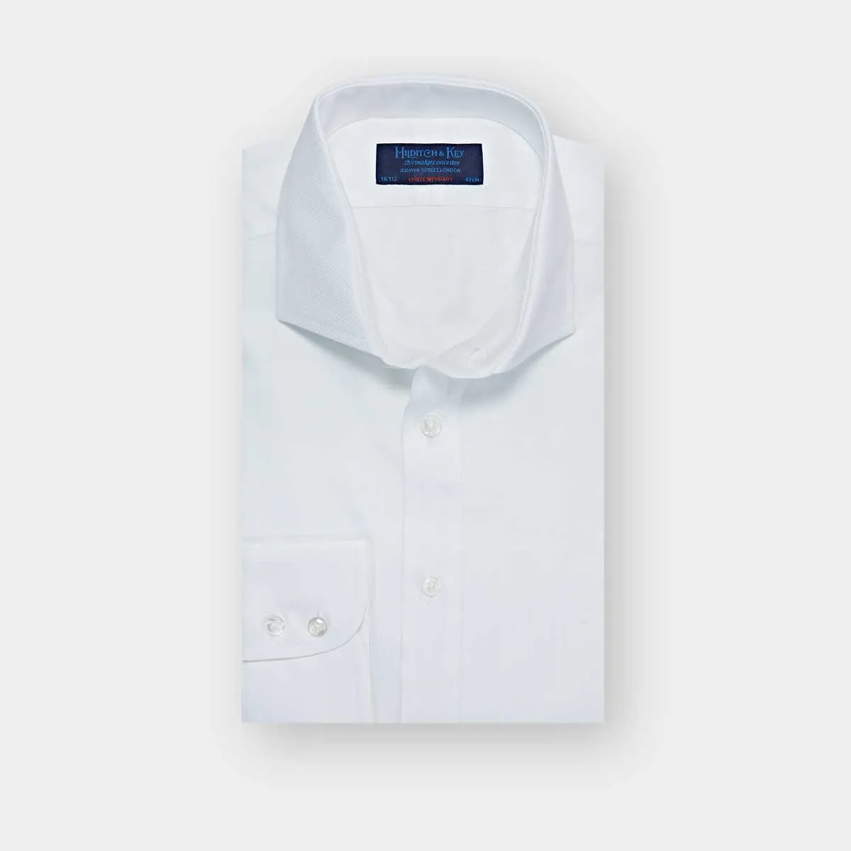 Contemporary Fit, Cutaway Collar, 2 Button Cuff Shirt in a White Herringbone Cotton