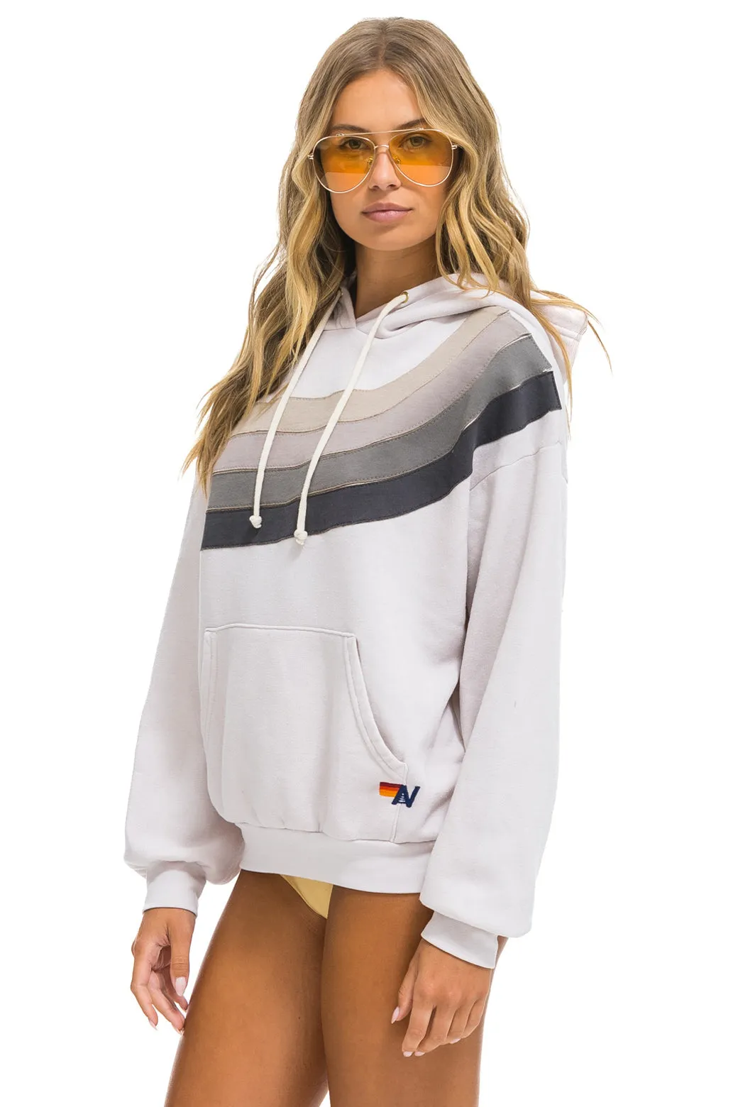 WAVE STRIPE 4 PULLOVER HOODIE RELAXED - DOVE // CHARCOAL